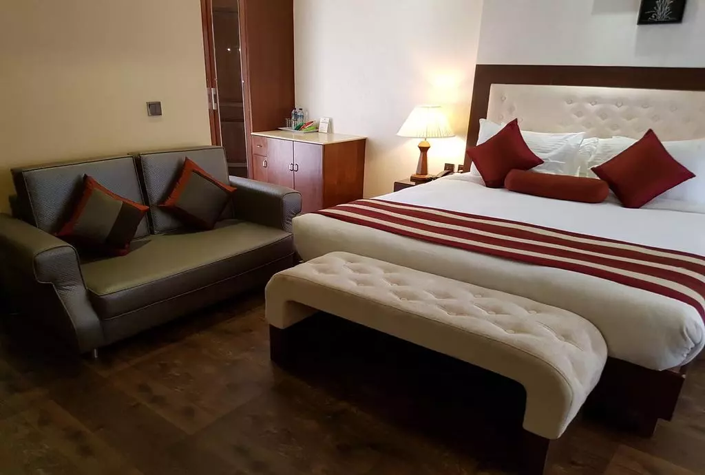 hotel resort de alturas goa_shabavizparvaz_09.jpg